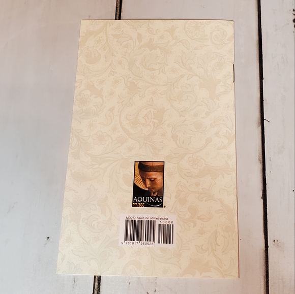 St. Pio of Pietrelcina Novena Book - Picture 2 of 4